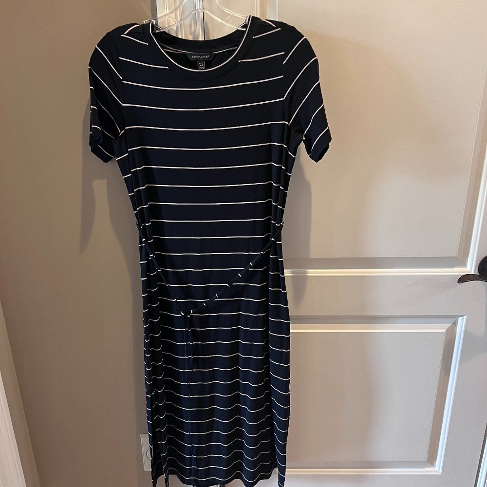 Banana Republic Casual Midi Dress